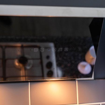 Five Bedroom Townhouse - Near City Centre - Edgbaston - On Street Parking - Wifi - Netflix - 974P Birmingham Dış mekan fotoğraf