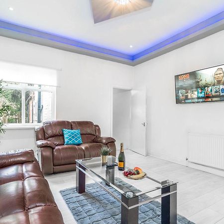 Five Bedroom Townhouse - Near City Centre - Edgbaston - On Street Parking - Wifi - Netflix - 974P Birmingham Dış mekan fotoğraf