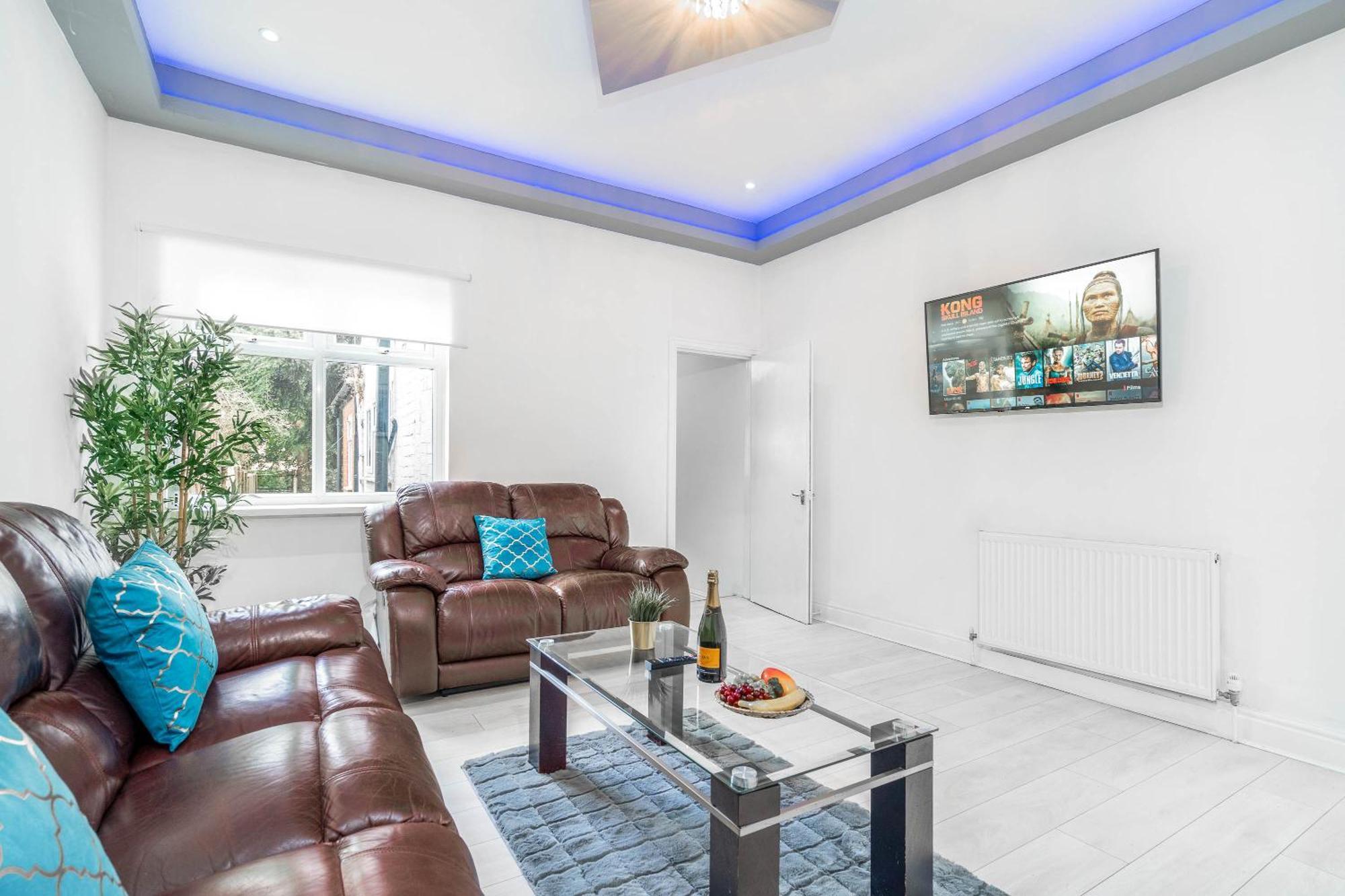 Five Bedroom Townhouse - Near City Centre - Edgbaston - On Street Parking - Wifi - Netflix - 974P Birmingham Dış mekan fotoğraf